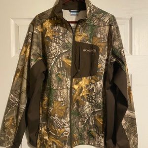 Men’s camo Columbia Jacket
